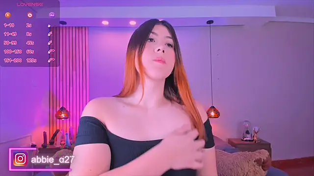 Snapshot of AbbieEdmond chatting on November 25, 3:50 am AbbieEdmond online show from November 25, 3:50 am