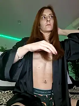 Snapshot of Ladykimberly_XOXO chatting on December 14, 2:01 am Ladykimberly XOXO online show from December 14, 2:01 am