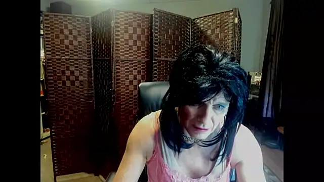 CharlotteAshton online show from May 23, 1:37 pm