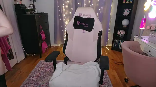 rachelbrooksxx online show from February 8, 7:49 pm