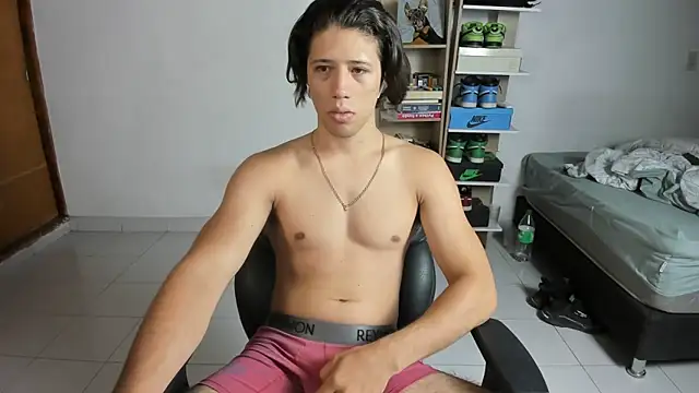 Snapshot of imtonny19 chatting on October 22, 1:28 am imtonny19 online show from October 22, 1:28 am