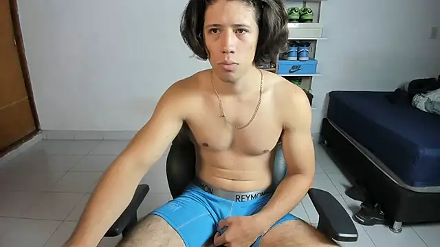 Snapshot of imtonny19 chatting on October 28, 12:36 am imtonny19 online show from October 28, 12:36 am