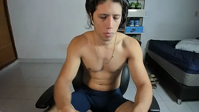 Snapshot of imtonny19 chatting on October 30, 1:07 am imtonny19 online show from October 30, 1:07 am