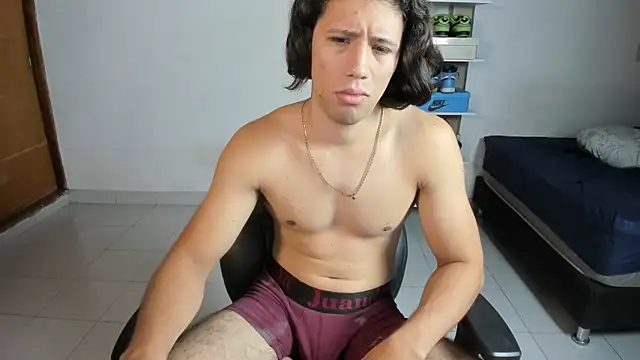 Snapshot of imtonny19 chatting on November 15, 1:58 am imtonny19 online show from November 15, 1:58 am