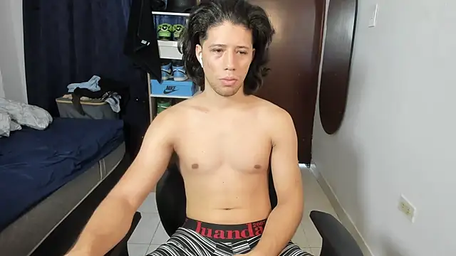 imtonny19 online show from February 14, 5:10 pm