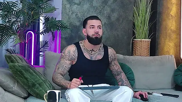 masterkingofmusclee online show from February 5, 7:57 am