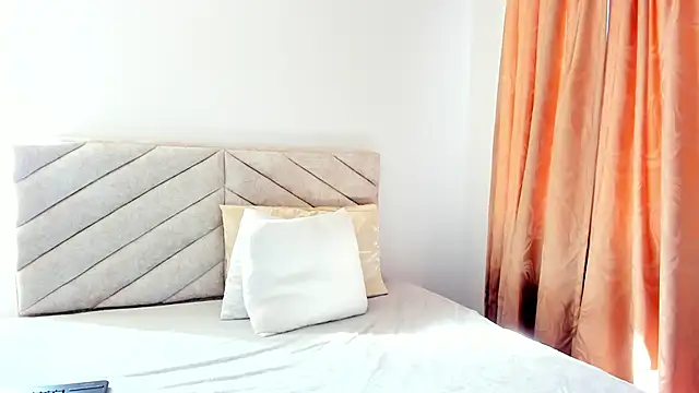 Snapshot of im_amber chatting on December 11, 1:17 pm im amber online show from December 11, 1:17 pm