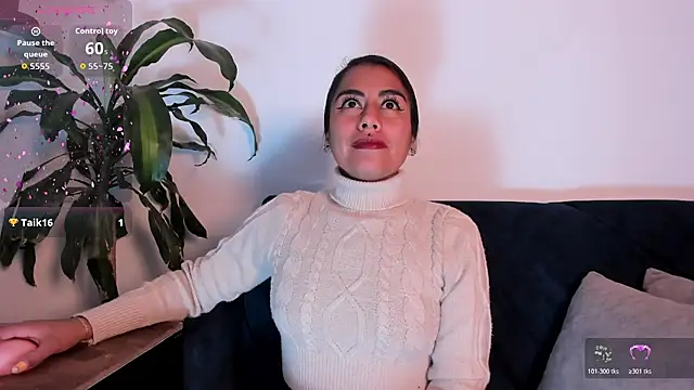 Snapshot of im_amber chatting on November 6, 1:45 pm im amber online show from November 6, 1:45 pm