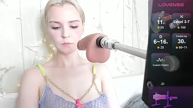 Kaya Devis online show from April 29, 4:49 am
