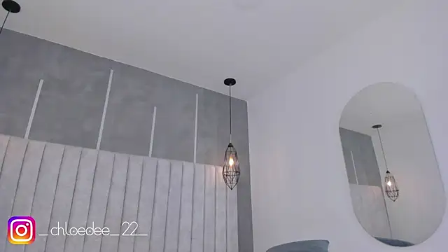 chloe d online show from January 31, 5:10 pm