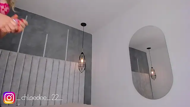 chloe d online show from March 2, 11:39 am