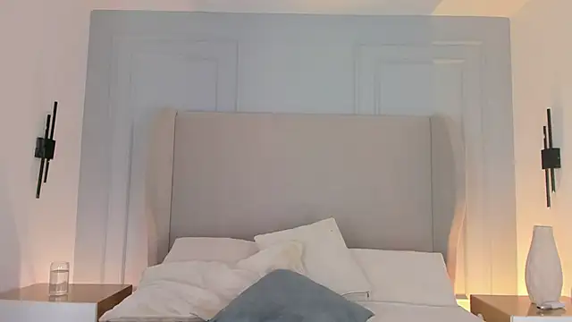 chloe d online show from April 29, 10:27 pm