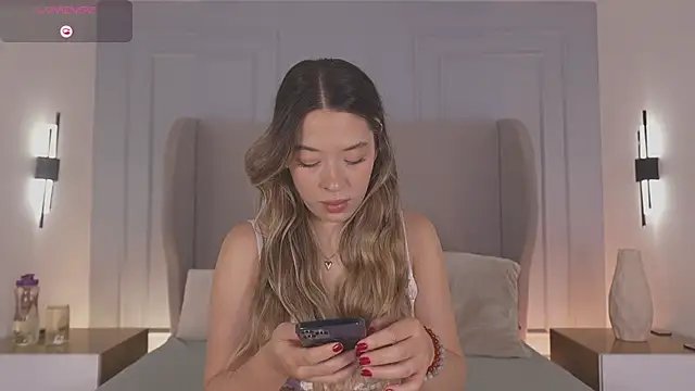 Snapshot of chloe_d chatting on July 29, 11:30 am chloe d online show from July 29, 11:30 am