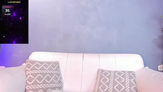 Snapshot of sofiaa_ebony chatting on December 6, 1:11 pm sofiaa ebony online show from December 6, 1:11 pm