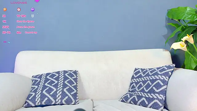 Snapshot of sofiaa_ebony chatting on October 11, 1:20 pm sofiaa ebony online show from October 11, 1:20 pm
