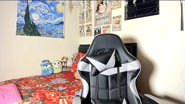 Snapshot of Cristal_Jonas@xh chatting on February 21, 3:45 am Cristal Jonasxh online show from February 21, 3:45 am