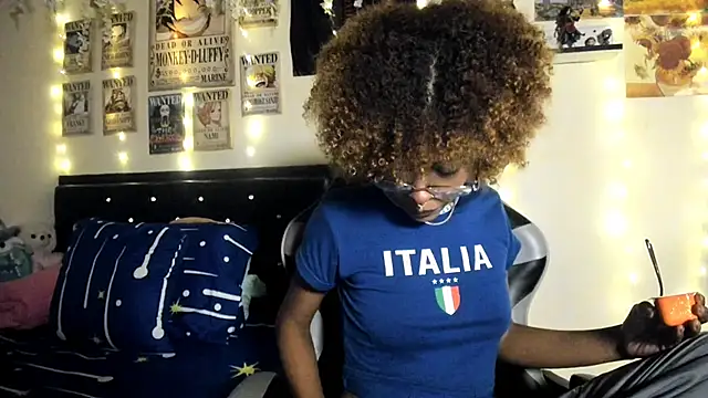 Snapshot of Cristal_Jonas@xh chatting on October 17, 5:21 am Cristal Jonasxh online show from October 17, 5:21 am