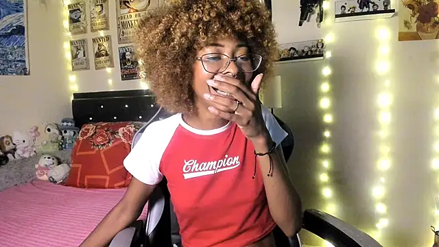 Snapshot of Cristal_Jonas@xh chatting on November 20, 4:34 am Cristal Jonasxh online show from November 20, 4:34 am