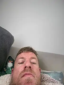 BIGDICK3202 online show from June 7, 7:45 am