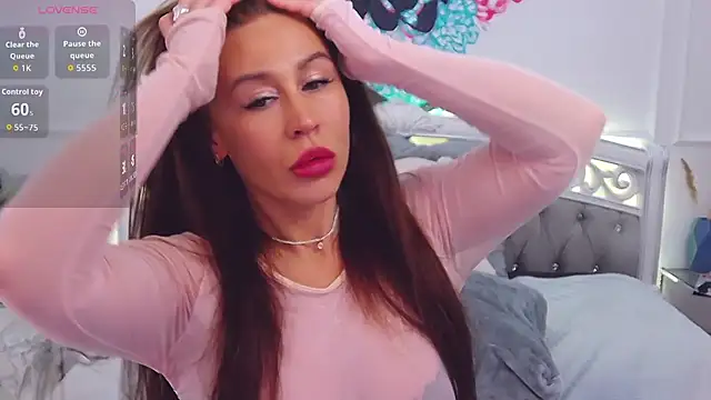 Snapshot of CrissyTaylor chatting on November 13, 3:27 am CrissyTaylor online show from November 13, 3:27 am