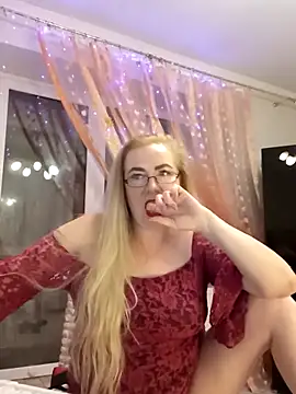 Snapshot of stiflers_momy chatting on January 30, 10:30 pm stiflers momy online show from January 30, 10:30 pm