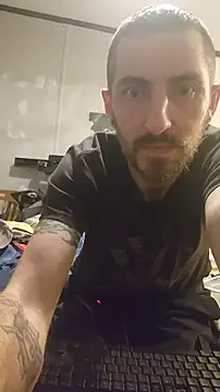 Snapshot of Bi_curious86 chatting on March 14, 2:39 am Bi curious86 online show from March 14, 2:39 am