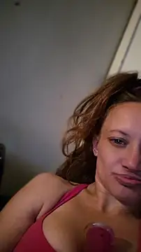 Snapshot of moodynympho chatting on April 5, 8:22 am moodynympho online show from April 5, 8:22 am