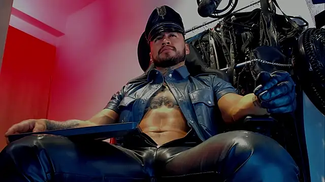 Snapshot of billyMayer_ chatting on January 9, 5:33 pm billyMayer online show from January 9, 5:33 pm