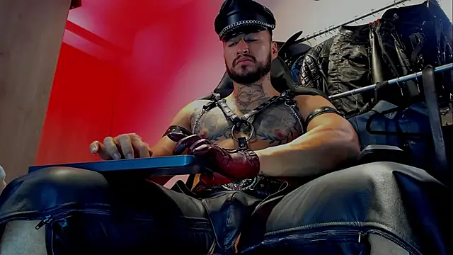 Snapshot of billyMayer_ chatting on January 17, 11:06 am billyMayer online show from January 17, 11:06 am