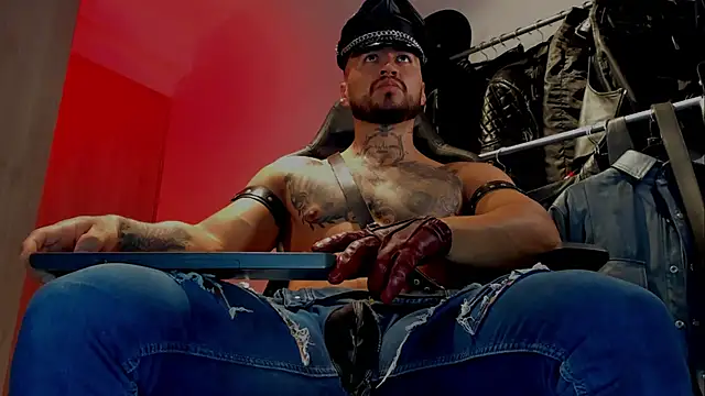 Snapshot of billyMayer_ chatting on January 21, 11:03 am billyMayer online show from January 21, 11:03 am