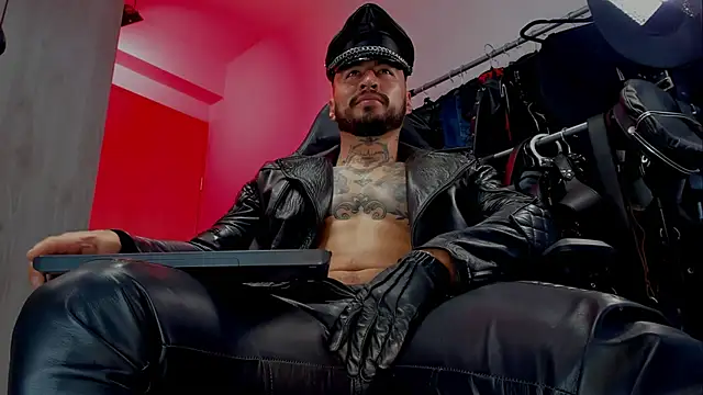 Snapshot of billyMayer_ chatting on February 19, 2:12 pm billyMayer online show from February 19, 2:12 pm