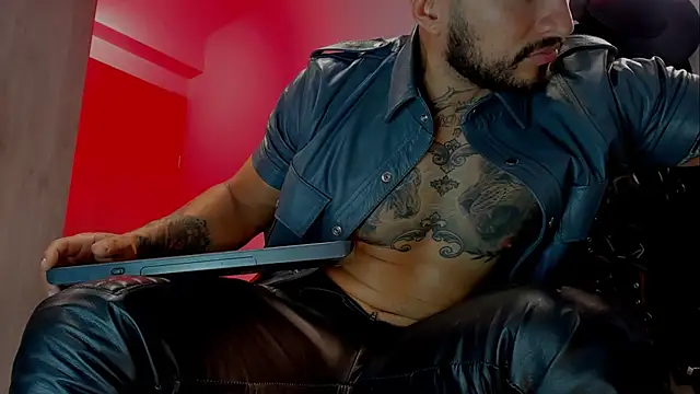 Snapshot of billyMayer_ chatting on February 21, 9:54 pm billyMayer online show from February 21, 9:54 pm