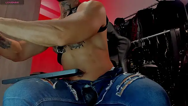 Snapshot of billyMayer_ chatting on February 28, 3:15 am billyMayer online show from February 28, 3:15 am