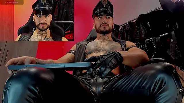 Snapshot of billyMayer_ chatting on March 5, 11:16 pm billyMayer online show from March 5, 11:16 pm