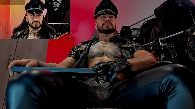 Snapshot of billyMayer_ chatting on March 9, 5:11 am billyMayer online show from March 9, 5:11 am