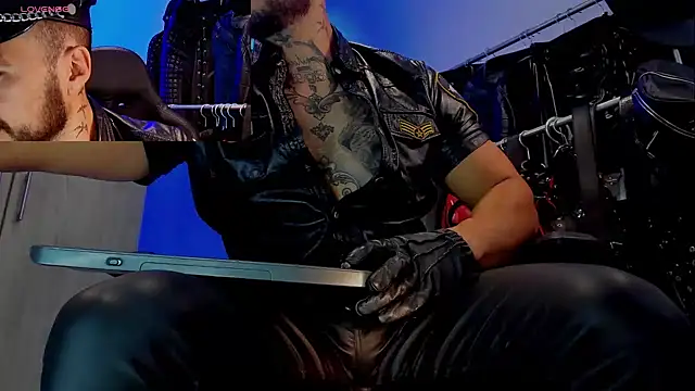 Snapshot of billyMayer_ chatting on March 17, 6:11 pm billyMayer online show from March 17, 6:11 pm