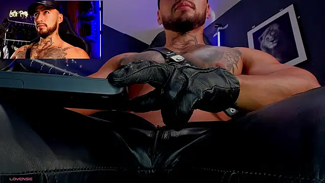 Snapshot of billyMayer_ chatting on September 26, 4:55 pm billyMayer online show from September 26, 4:55 pm