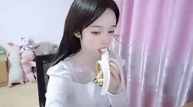 wwcc123 online show from March 17, 1:35 am