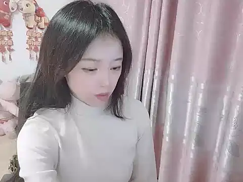 wwcc123 online show from March 4, 3:18 pm