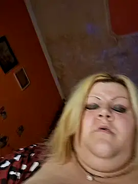 ducicsajsziii online show from February 21, 8:49 pm