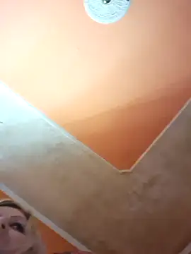 ducicsajsziii online show from November 10, 7:46 pm