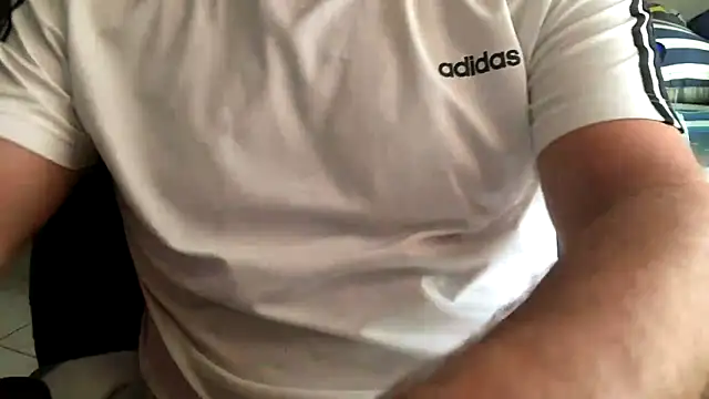 Snapshot of Ivanxx712 chatting on January 15, 7:23 pm Ivanxx712 online show from January 15, 7:23 pm