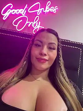 sexyyykloee online show from July 10, 5:23 am