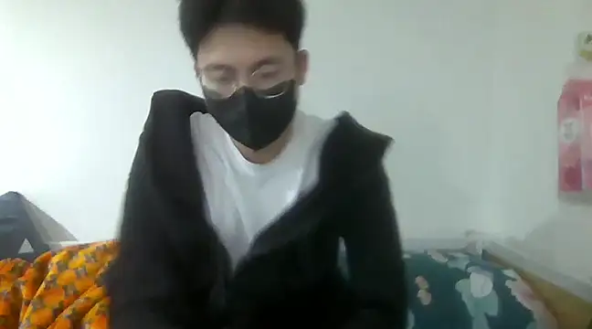 Snapshot of Gwencloudy chatting on February 8, 12:17 pm Gwencloudy online show from February 8, 12:17 pm