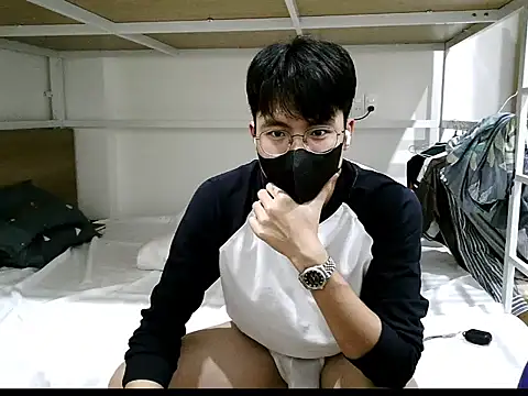 Snapshot of Gwencloudy chatting on October 15, 1:55 pm Gwencloudy online show from October 15, 1:55 pm