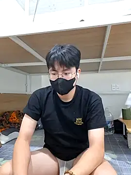 Gwencloudy online show from July 19, 1:37 pm