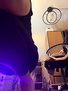 sofiah  online show from December 2, 5:19 pm