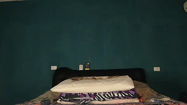 Snapshot of Karendolly__8 chatting on July 1, 8:30 pm Karendolly 8 online show from July 1, 8:30 pm