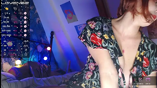 Snapshot of RubyLynxx chatting on November 8, 7:12 pm RubyLynxx online show from November 8, 7:12 pm