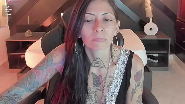 dark gotica online show from March 6, 7:10 pm